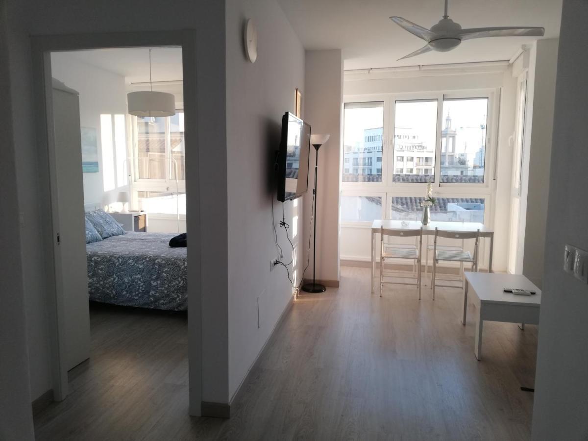 Apartamento Con Encanto 'Larios Street Ii' Apartment มาลากา ภายนอก รูปภาพ