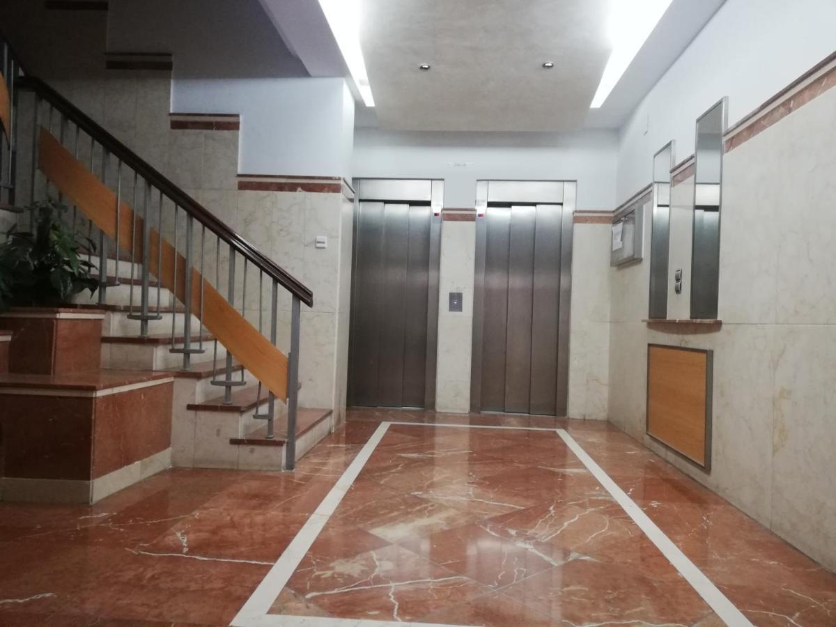 Apartamento Con Encanto 'Larios Street Ii' Apartment มาลากา ภายนอก รูปภาพ