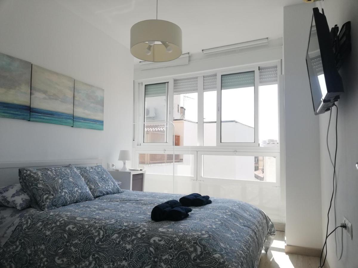 Apartamento Con Encanto 'Larios Street Ii' Apartment มาลากา ภายนอก รูปภาพ