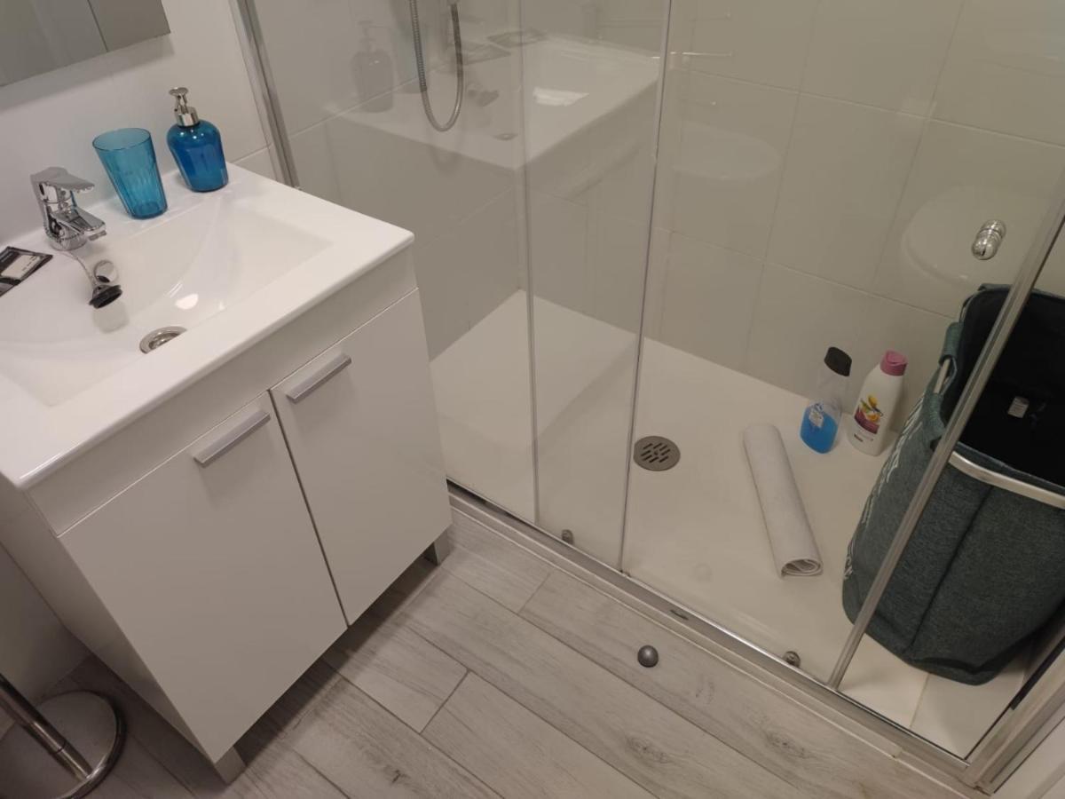 Apartamento Con Encanto 'Larios Street Ii' Apartment มาลากา ภายนอก รูปภาพ